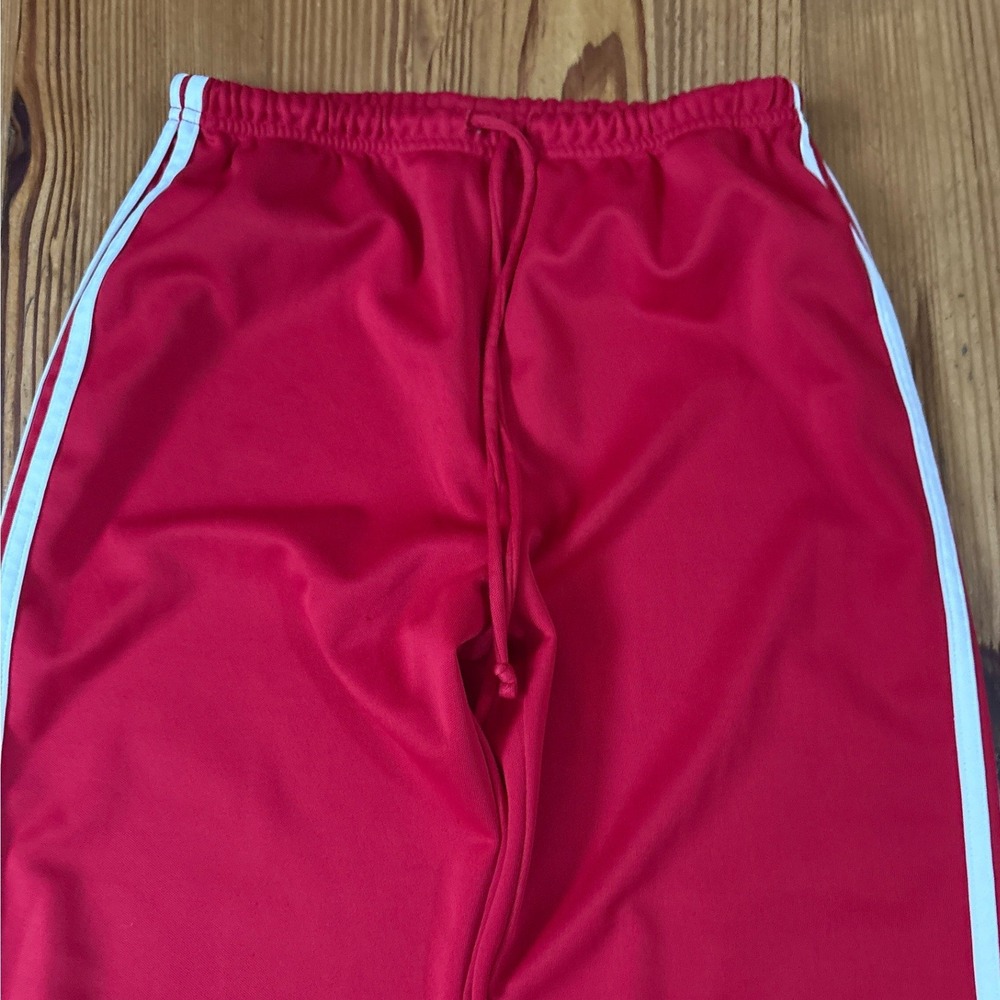 Athletic Works Track Pants Women Red Side Stripe Petite Medium 8/10 SIZE PM - Picture 2 of 6